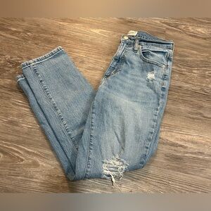 Universal Thread High Rise 90s Fit Size 4 Jeans
